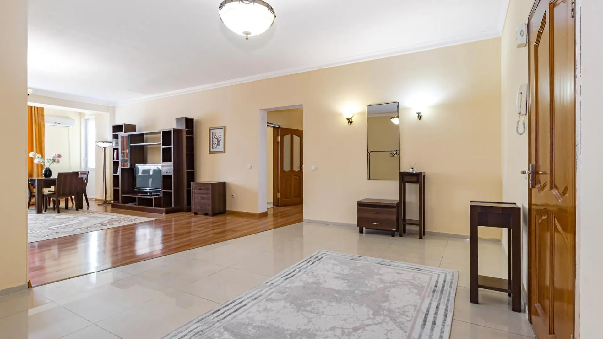 Для Большой Компании С Прекрасным Видом На Байтерек В Жк Нурсая Astana Appartement